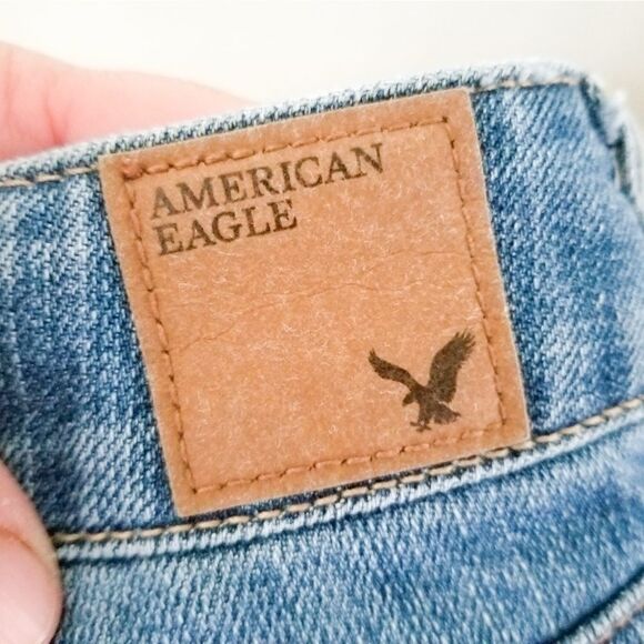 American Eagle straight jeans distressing - Picture 3 of 7